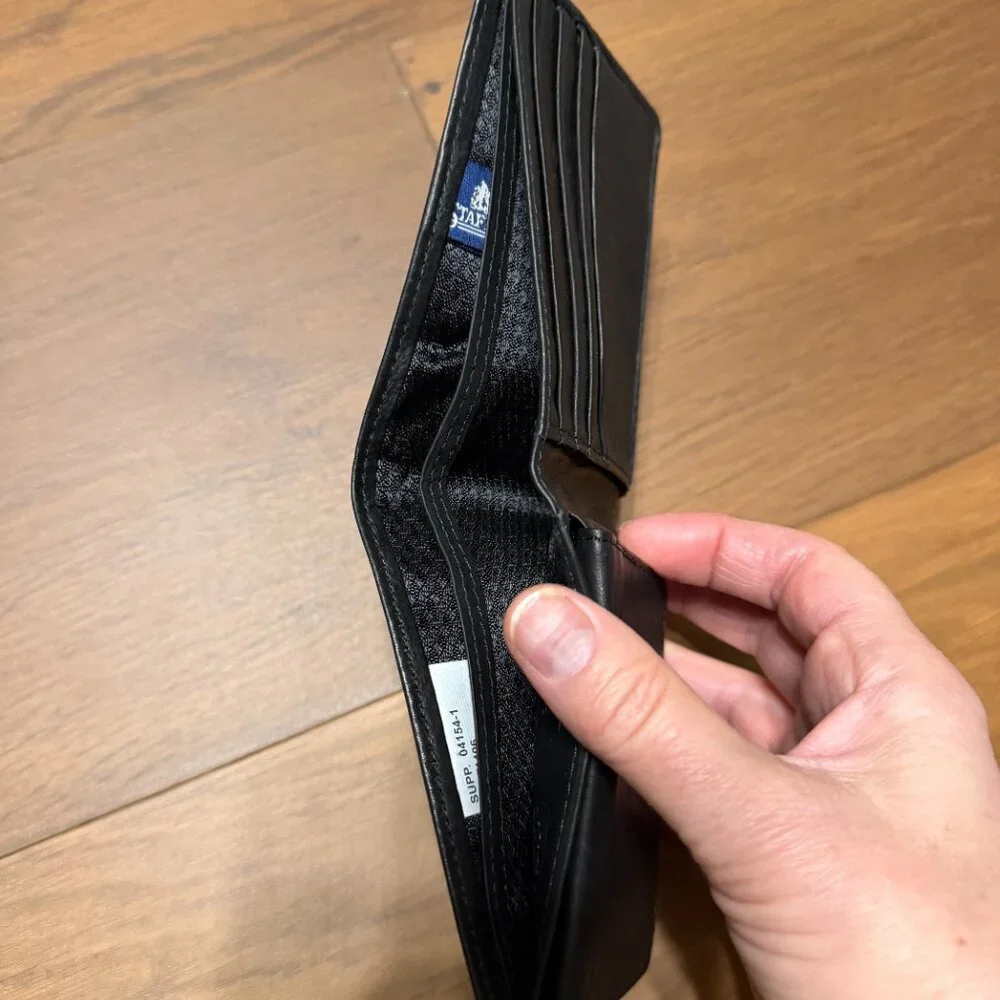 Stafford Men’s Black Leather Wallet
